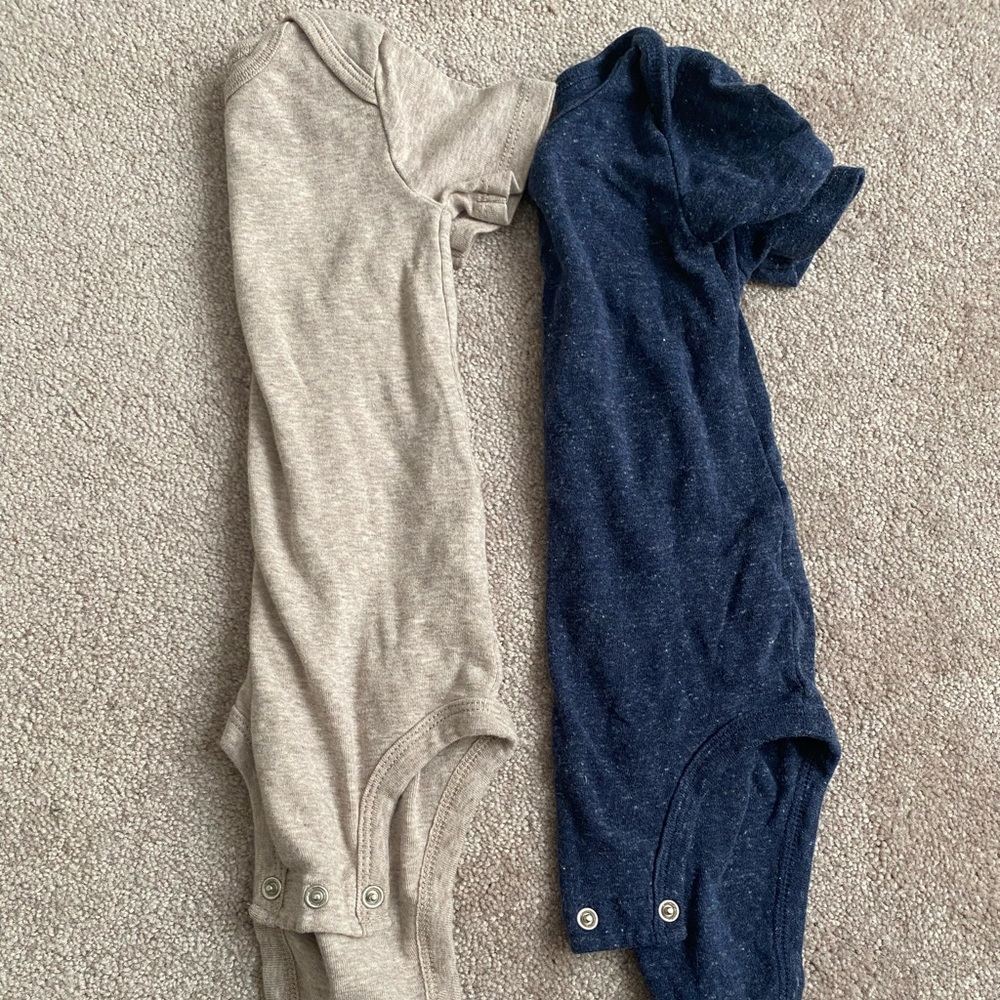 2 short sleeve onesies size 18 months.
